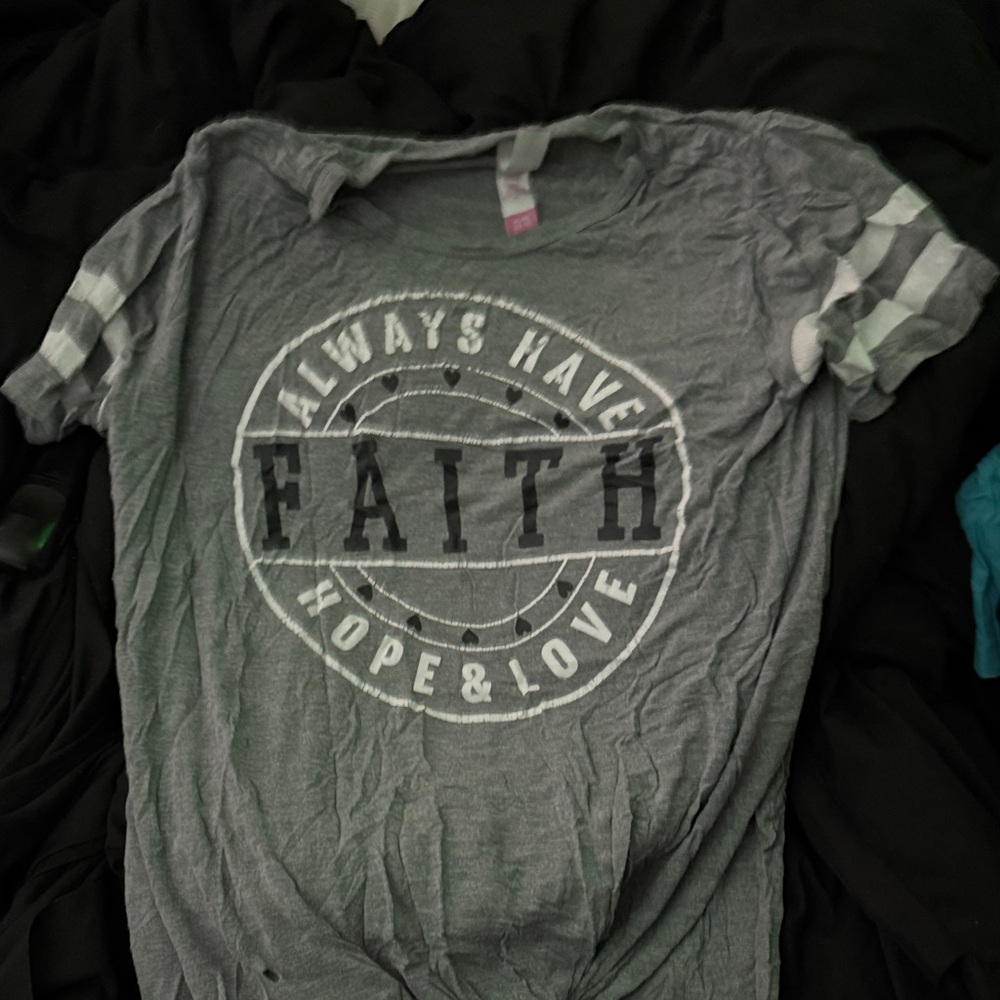 No Boundaries Gray Short Sleeve Tee